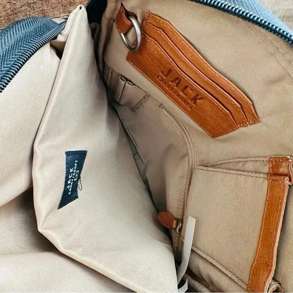 Jack By Jill E Designs Lenox 15” Leather Laptop/Ipad Portfolio. - Picture 6 of 7